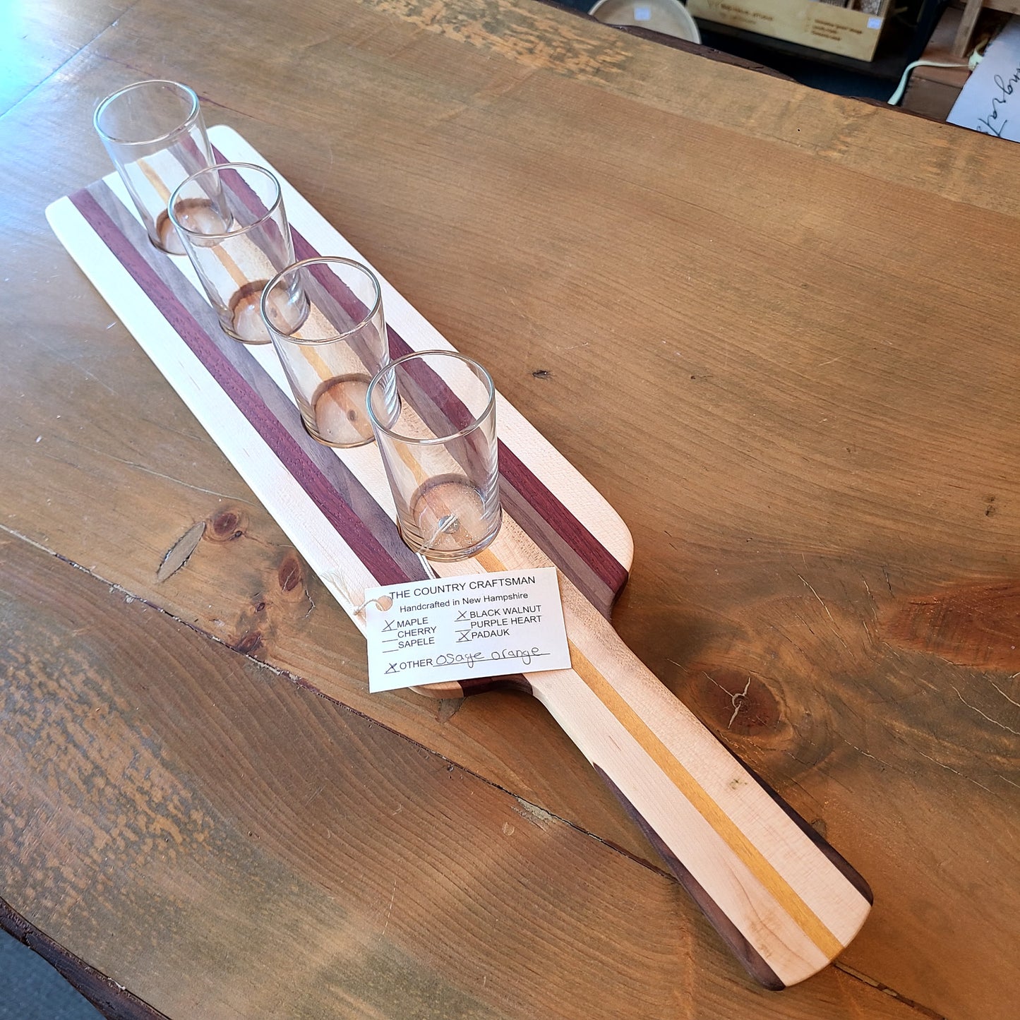 Handcrafted premium wood Beer Flight w/ glasses (The Country Craftsman) OL