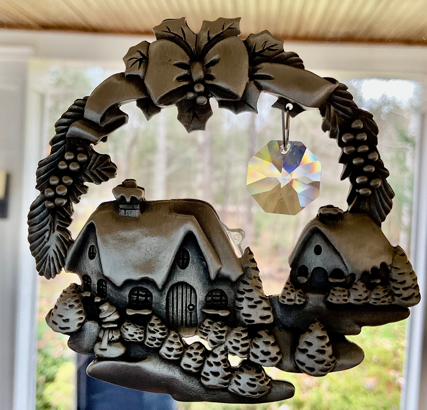 Snow Village Sun Catcher with Crystal (Hampshire Pewter) OL