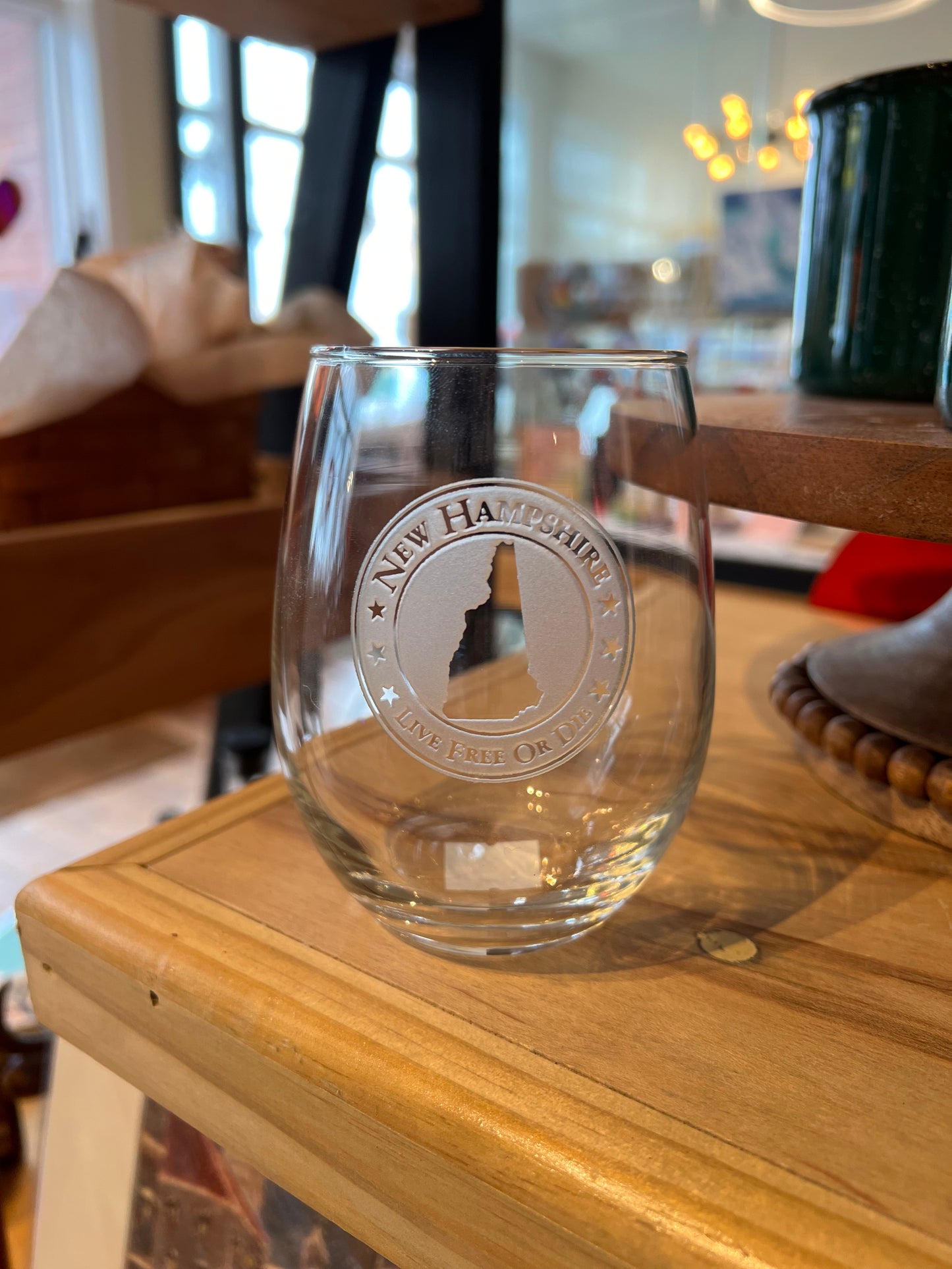 Stemless Wine Glass Etched NH Old Man of the Mountain Live Free (American Crystal Works) OL