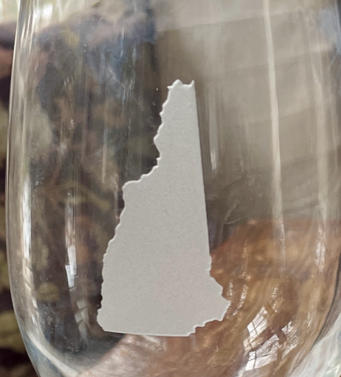 Crystal Pilsner Deep Etched NH State Outline 16 oz. (American Crystal Works) OL