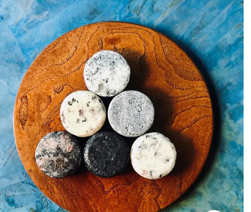 On The Rocks-6 Round Stones in a single clear tube (Sea Stones) OL