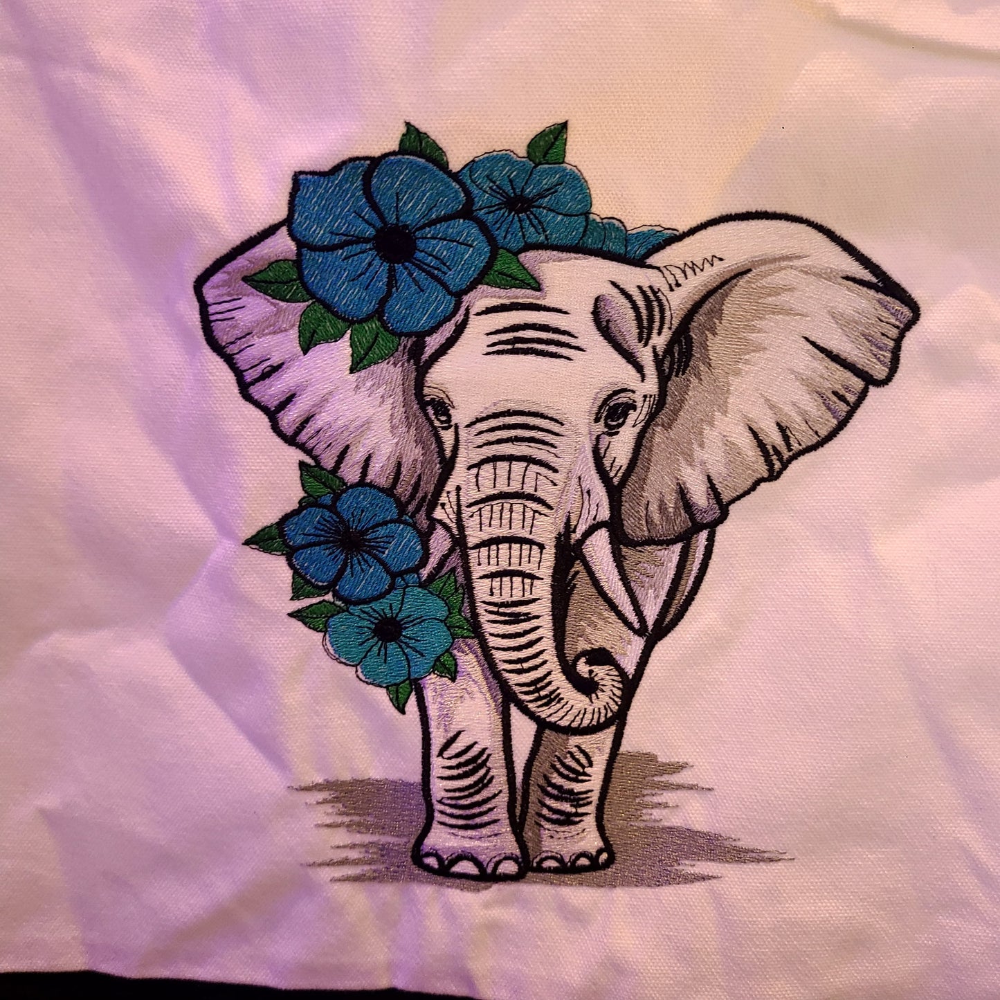 Embroidered Beach Tote ( Beautiful Fun Creations) OL