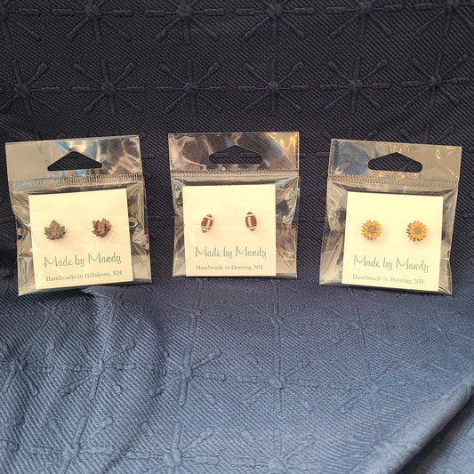 Handcrafted Autumn theme Stud Earrings (Made by Mandy) OL