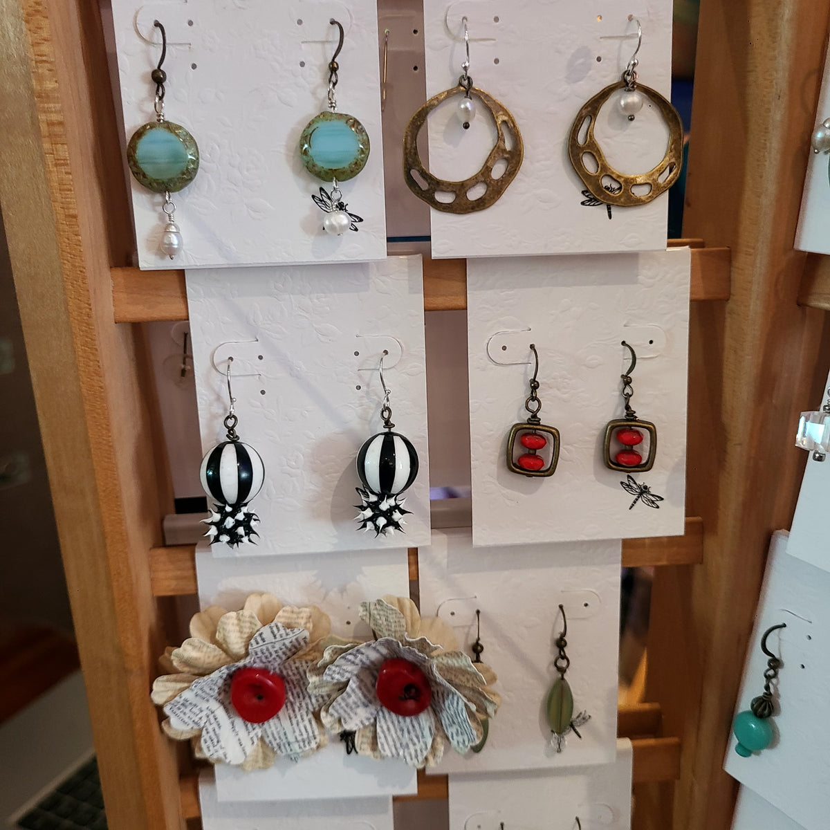 Handmade Beaded Earrings (Susan Vachon Designs) OL