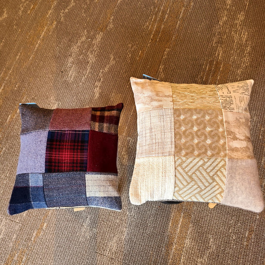 Handcrafted Pillows - small (Lynda's Mittens) OL
