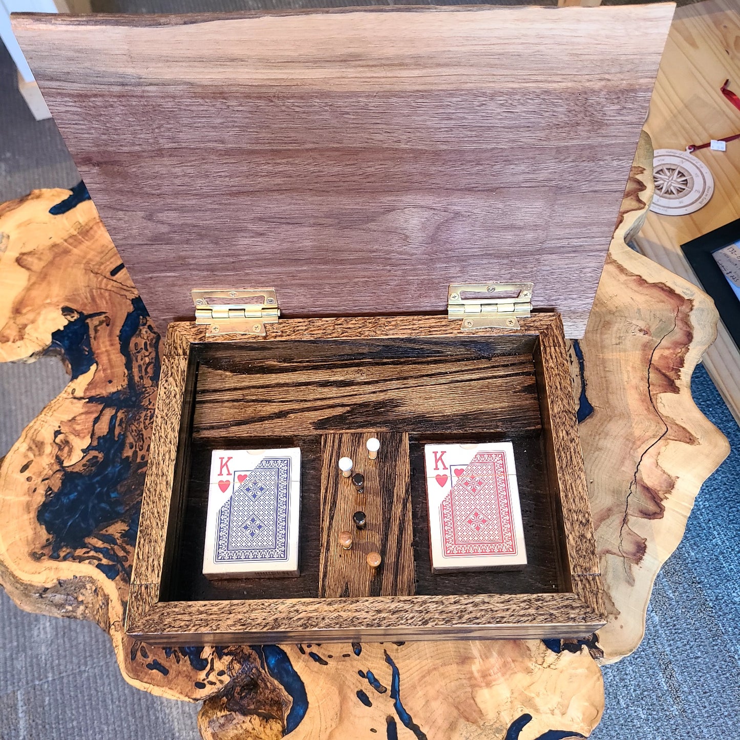 Hand Carved Cribbage Board (Rick Becksted) OL