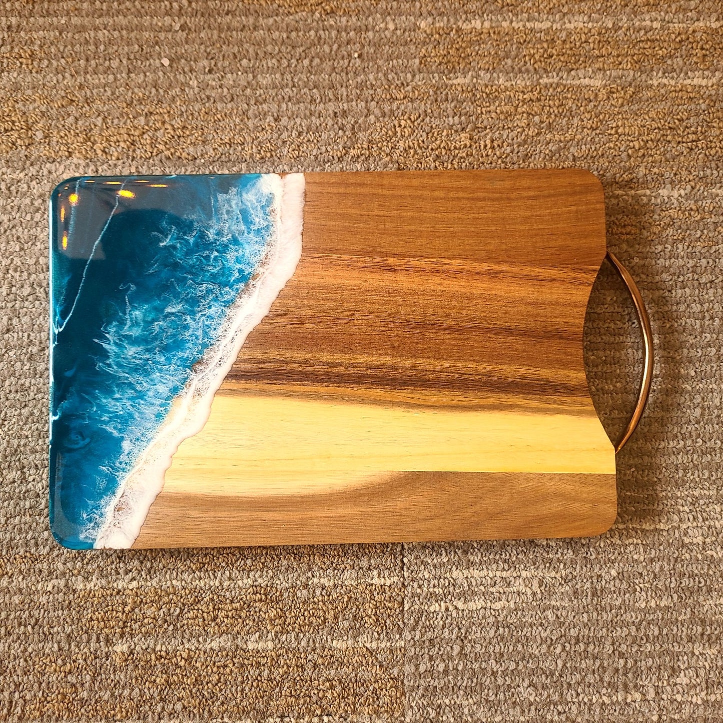 Resin Art Ocean Wave wood board (Maria Hostage/Java Lou Studio) OL